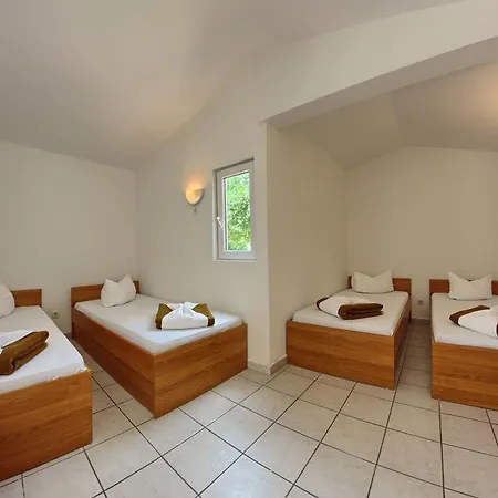 Resnik Hotel Kaštel Štafilić