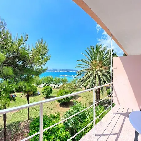Resnik Hotel 2*